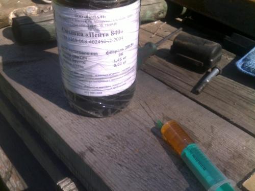 Чем убрать герметик с плитки. Химические методы очистки