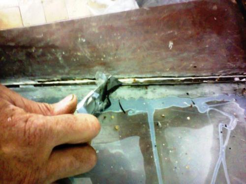 Чем удалить силиконовый герметик в домашних условиях. Как удалить силиконовый герметик