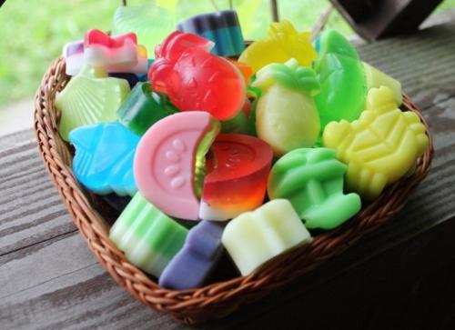 Как сделать мыло в домашних условиях без мыльной основы. Как сделать мыло своими руками в домашних условиях? Рецепты для приготовления из мыльной основы натуральной косметики