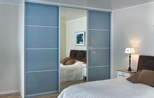 Какие бывают шкафы купе. Размещение шкафа-купе в квартире 04