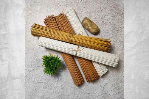 Увлекательное искусство плетения из бумажной лозы: основы и секреты 01