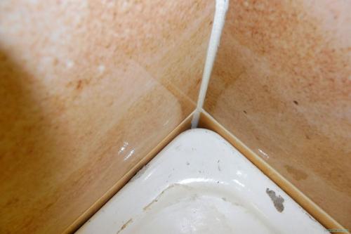 Какие материалы используются для производства бордюров для ванны. Бордюры, скрывающие зазоры между ванной и стеной: виды и характеристики