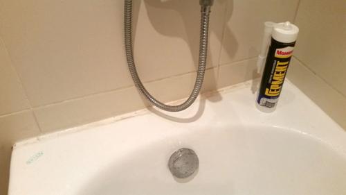 Какие материалы используются для производства бордюров для ванны. Бордюры, скрывающие зазоры между ванной и стеной: виды и характеристики