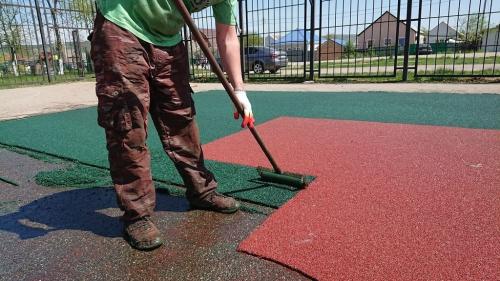 Какие факторы следует учитывать при выборе каучукового покрытия для детских площадок. Факторы, влияющие на выбор резинового покрытия для детских площадок