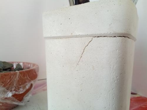 Горшок для цветов своими руками из цемента. Как делать цементные горшки