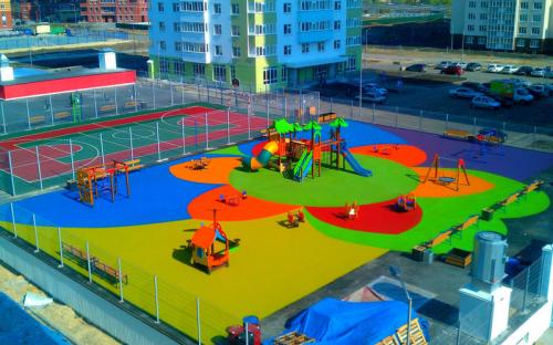 Резиновая плитка для детской площадки. Критерии выбора резинового покрытия для детских площадок