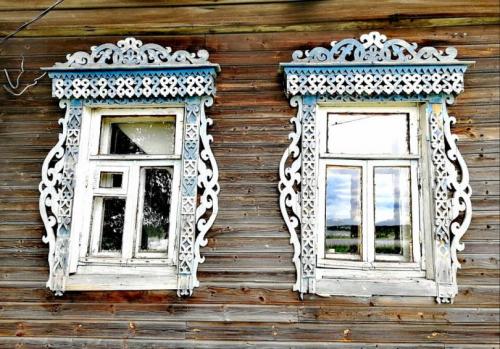 Простые деревянные наличники на окна. Наличники на окна — пошаговое описание выбора дизайна и советы по установке. Лучшие 100 фото-идей