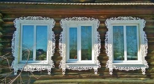 Простые деревянные наличники на окна. Наличники на окна — пошаговое описание выбора дизайна и советы по установке. Лучшие 100 фото-идей