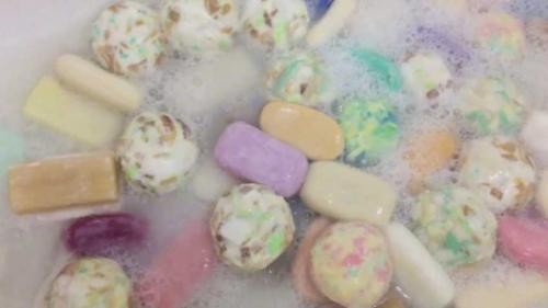 Как сделать мыло своими руками из обмылков. Мыло из обмылков: приготовление и советы, как сделать своими руками новое мыло (75 фото)