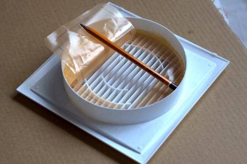 Какие преимущества использования решетки с обратным клапаном перед обычной вентиляционной решеткой. Особенности выбора, установки и техники обслуживания вентиляционных решеток с обратным клапаном