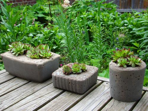 Какие популярные дизайны бетонных вазонов существуют. На все случаи жизни: оригинальные уличные вазоны для цветов, как идеальное украшение вашего участка