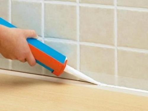 Герметик водостойкий сантехнический. Виды