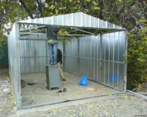 Гараж из профнастила на 2 машины. Этапы строительства гаража