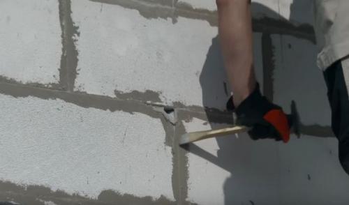 Утепление пенопластом своими руками. Утепление дома пенопластом: личный опыт