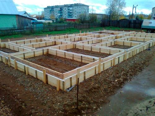 Опалубка для фундамента виды. Опалубка для фундамента — 110 фото постройки и укрепления конструкции своими руками