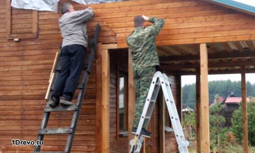 Какой краской покрасить старый дом. Какие средства можно использовать для старого дерева