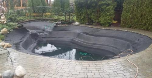 Какая гидроизоляция лучше всего подходит для искусственного пруда. Гидроизоляция прудов: Создание надежной и долговечной чаши искусственного водоема от Ювикс Групп