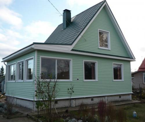 Как обновить фасад старого деревянного дома. Обновление фасада сайдингом