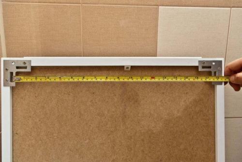 Как повесить зеркало с рамой на стену. Как повесить зеркало – грамотное расположение и хитрости оформления зеркал и зеркальных поверхностей (105 фото)