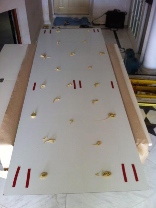 Зеркало повесить на стену. Способы крепления зеркала на стену