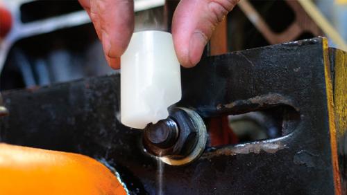 Как открутить гайку если она прокручивается. Как легко открутить гайку, если она не поддается