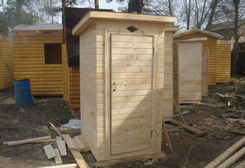 Туалет на даче варианты. Туалет для дачи — постройка своими руками и интеграция в ландшафтный дизайн (115 фото)