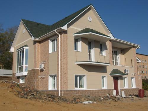 Покраска дома снаружи по штукатурке. Фасадные краски по штукатурке: ТОП-10 рейтинг популярных марок и производителей краски для наружных или внутренних работ 2022 года