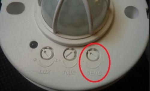 Настройка датчика движения для включения освещения. Как настроить датчик движения для светильника в помещении 16