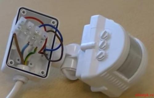 Настройка датчика движения для включения освещения. Как настроить датчик движения для светильника в помещении 12