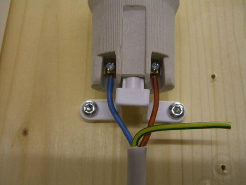 Как подключить датчик света для уличного освещения. Наглядный поэтапный процесс подключения фонаря к фотореле на обычном стенде