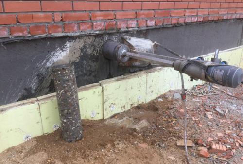 Отдушины в частном доме. Естественная 03