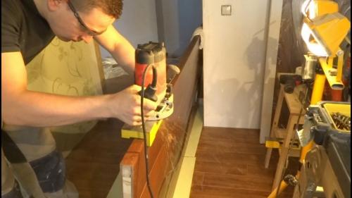 Как врезать замок в межкомнатную дверь без фрезера. Применение фрезерного станка