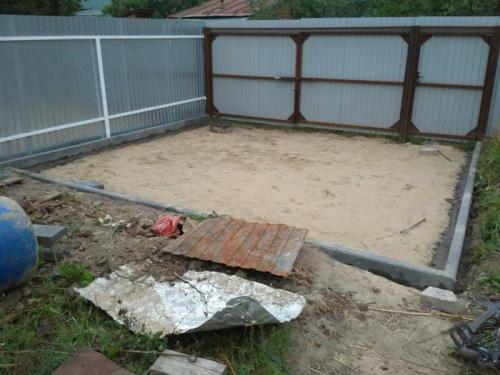 Бюджетная парковка на даче. Как я делал площадку для машины