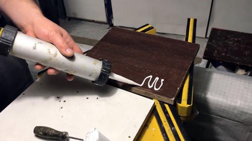 Силиконовый герметик застыл в тубе. Что делать