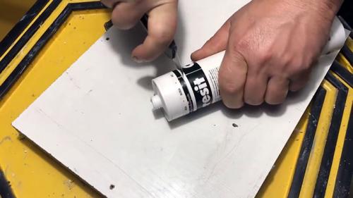 Силиконовый герметик застыл в тубе. Что делать