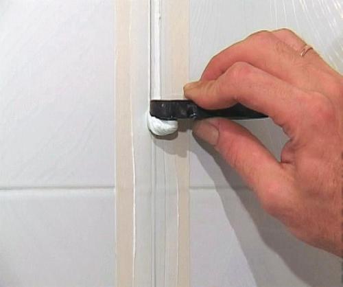 Как исправить силиконовый шов. Как сделать ровный стык из силикона