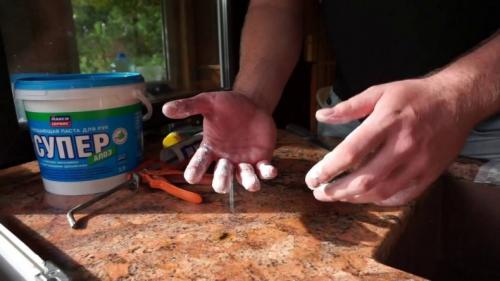 Чем убрать герметик с раковины. Основные способы