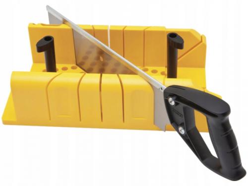 Стыковка потолочного плинтуса нестандартных углах. Как правильно вырезать и состыковать плинтус в углах