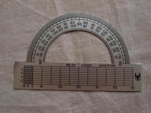 Стыковка потолочного плинтуса нестандартных углах. Как правильно вырезать и состыковать плинтус в углах