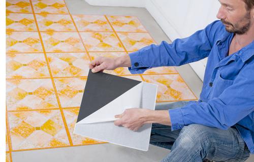 Пластиковая плитка для пола ванной. Виниловая плитка для пола: плюсы и минусы напольного покрытия