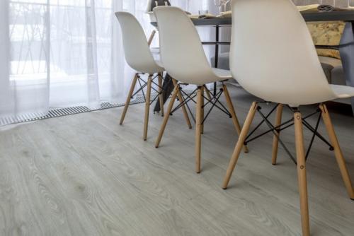 Пластиковая плитка для пола ванной. Виниловая плитка для пола: плюсы и минусы напольного покрытия 13 Пластиковая плитка для пола ванной. Виниловая плитка для пола: плюсы и минусы напольного покрытия 13