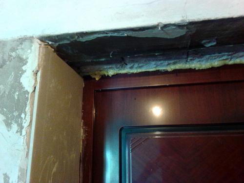 Отделка откосов входной двери изнутри. Самые популярные варианты отделки откосов входной двери изнутри