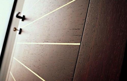 Чем обшить металлическую дверь снаружи. Отделка железной двери снаружи. Описание популярных вариантов