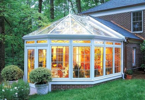 Пристроить теплую веранду к дому. Закрытая зимняя веранда пристроенная к дому: все, что нужно знать