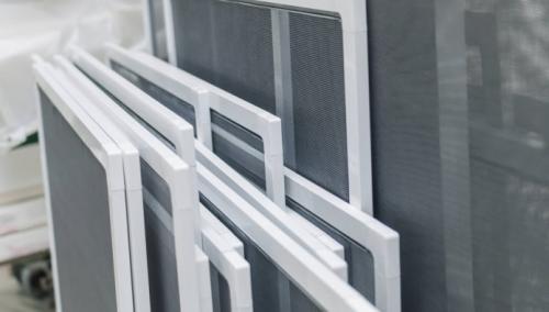 Монтаж москитной сетки. Виды и особенности сеток 01