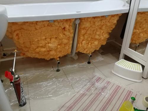 Как заменить герметик в ванной. Замена герметика вокруг ванны