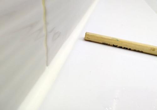 Как заменить герметик в ванной. Замена герметика вокруг ванны