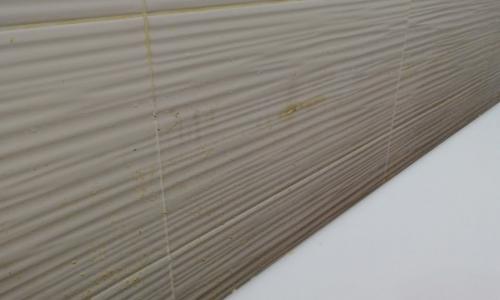 Как заменить герметик в ванной. Замена герметика вокруг ванны