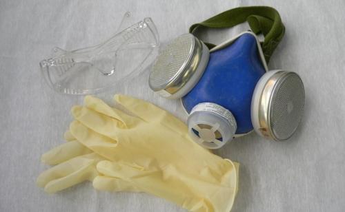 Как удалить силиконовый герметик с керамической плитки. Удаление свежего герметика, механический способ очистки кафеля, химическое удаление силикона