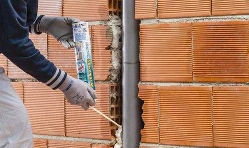 Силиконовый герметик для ванной без пистолета. Как быстро нанести герметик без пистолета